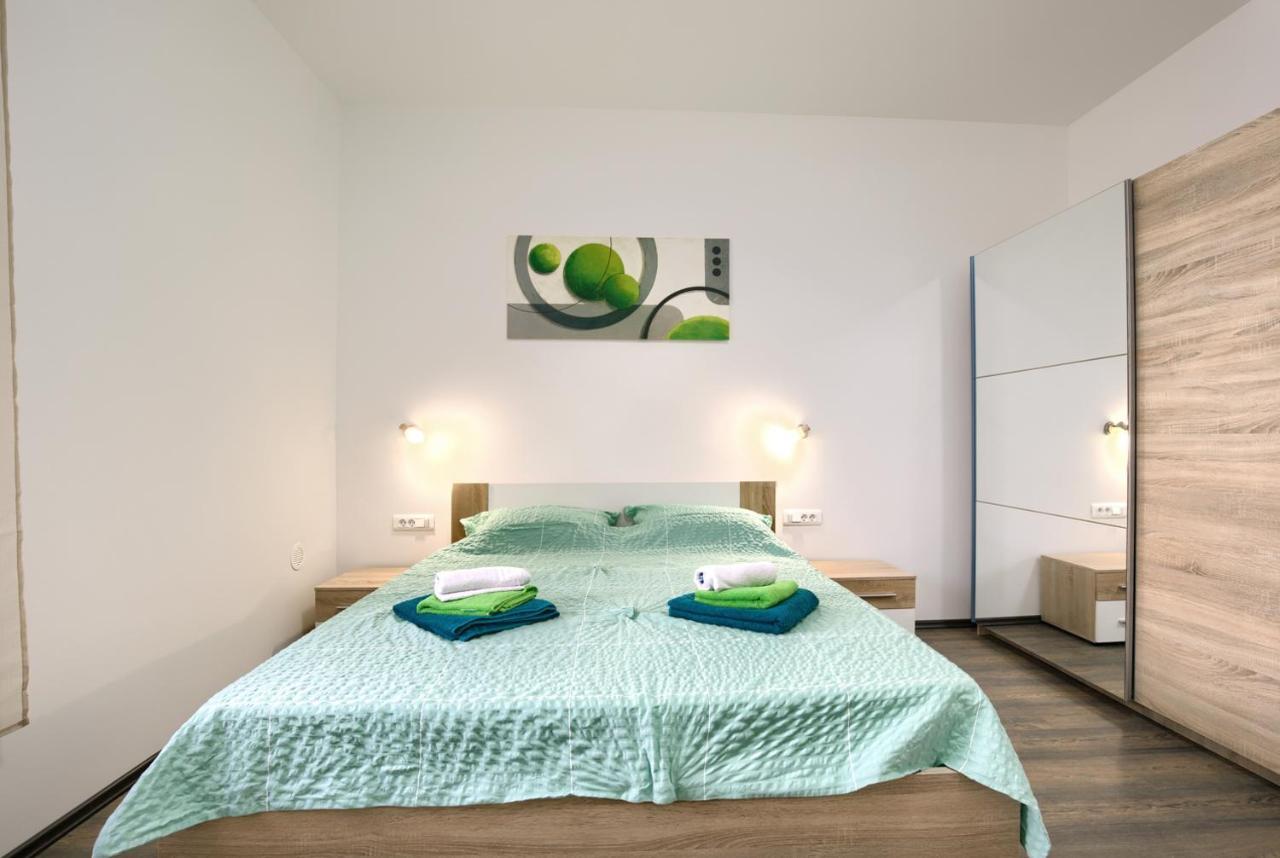 Amphitheater 3+2 Modern Apartment With Terrace, Wifi, Netflix พูลา ภายนอก รูปภาพ